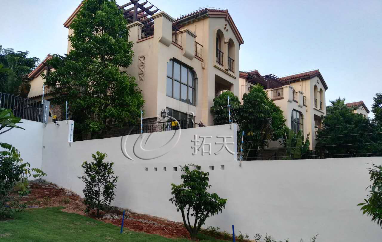 問：電子圍欄能電死人嗎？答：不能！