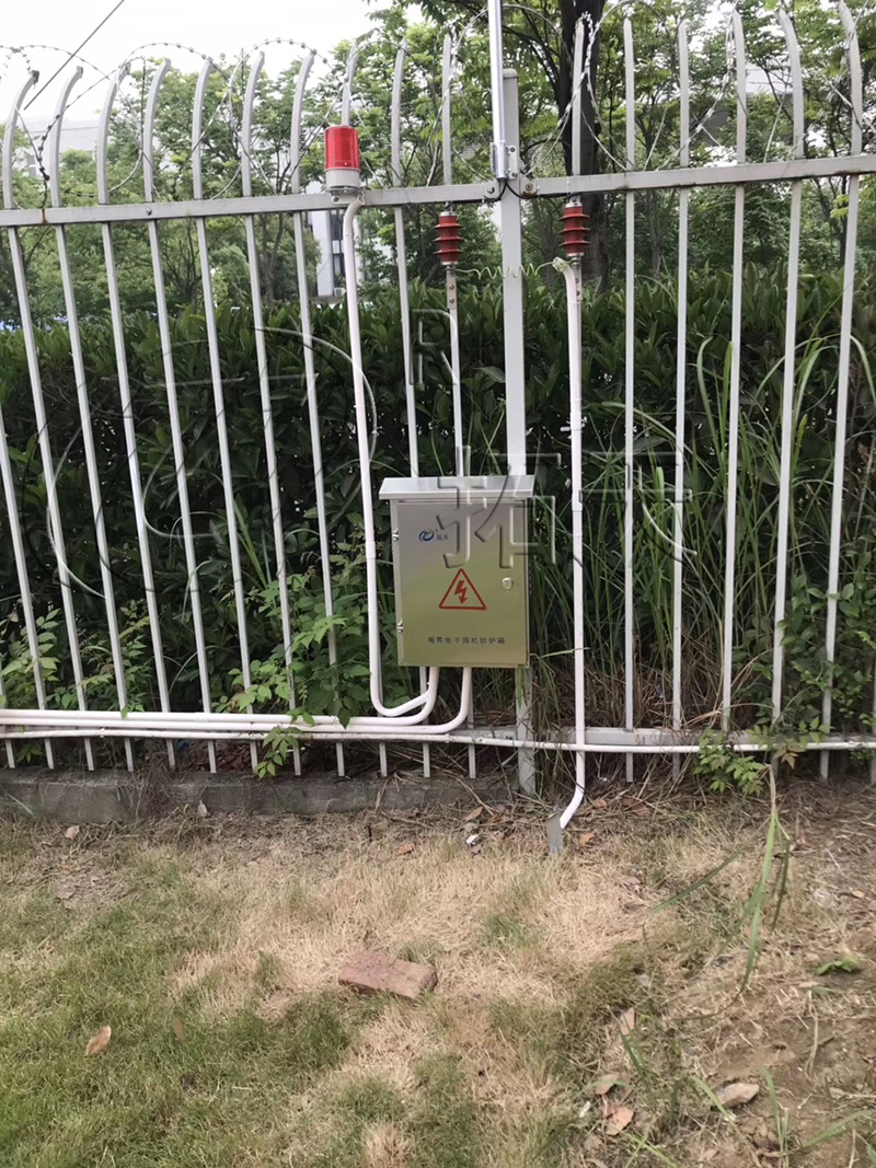 無錫市惠山區綠地世紀城小區脈沖圍欄案例