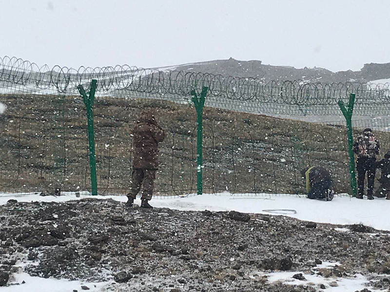 中朝邊境線振動光纖報警系統案例