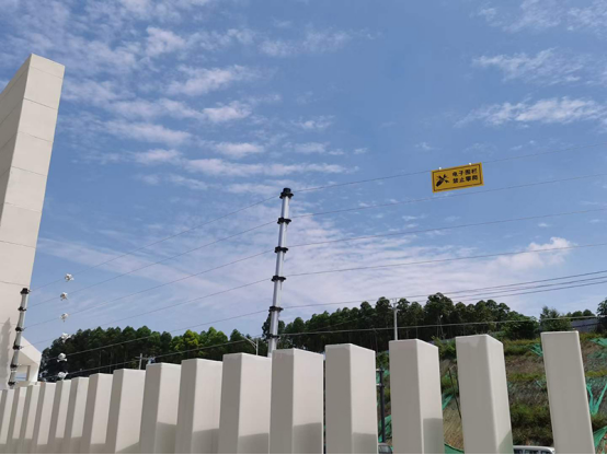 學校安裝電子圍欄的必要性,學生翻墻外出感染